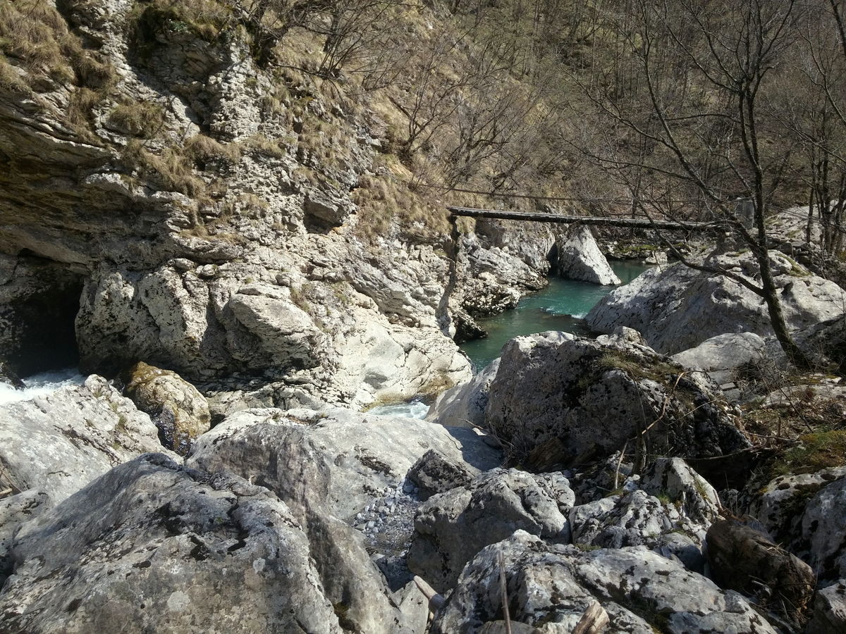 exploring-old-trails-in-rakitnica-canyon-highlander-adventures